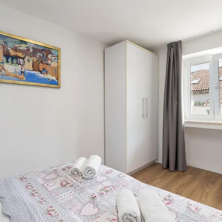 아파트 Mario's Lapad *