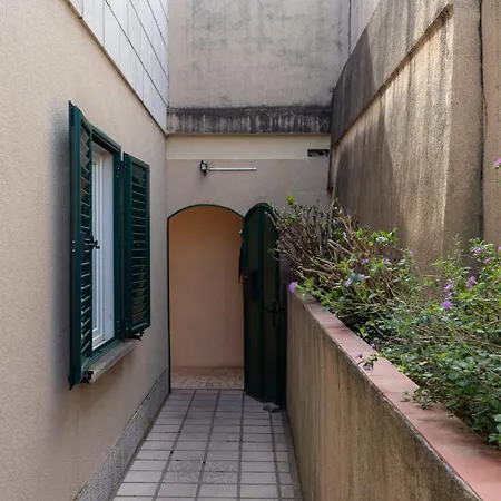 Mario's Lapad *